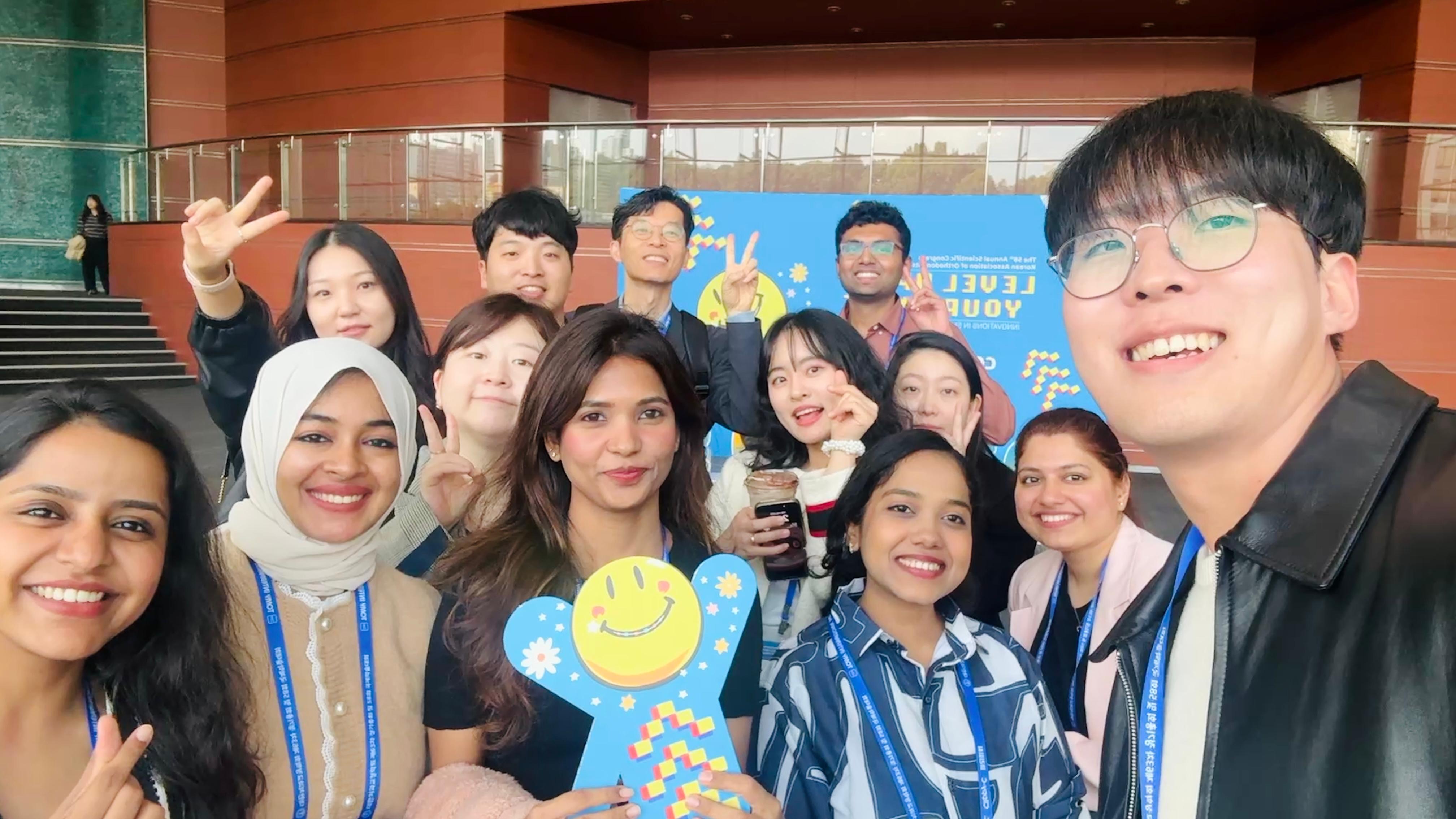 Group selfie KAO Seoul